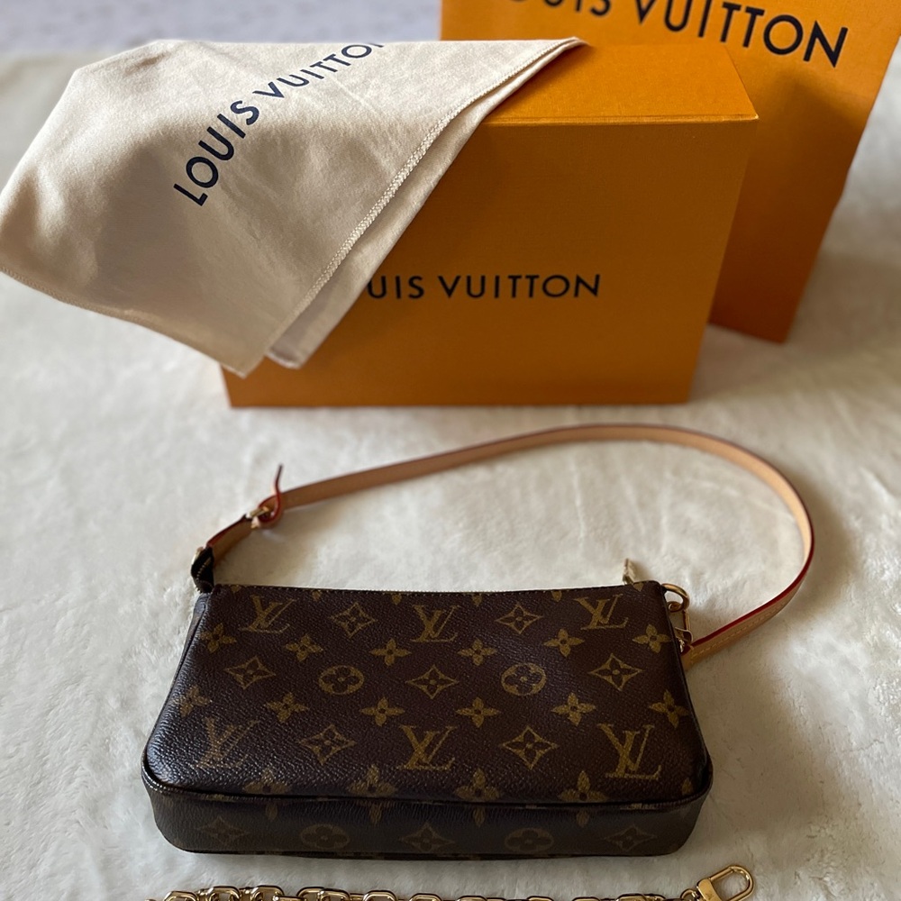 Louis Vuitton Pochette Accessories
